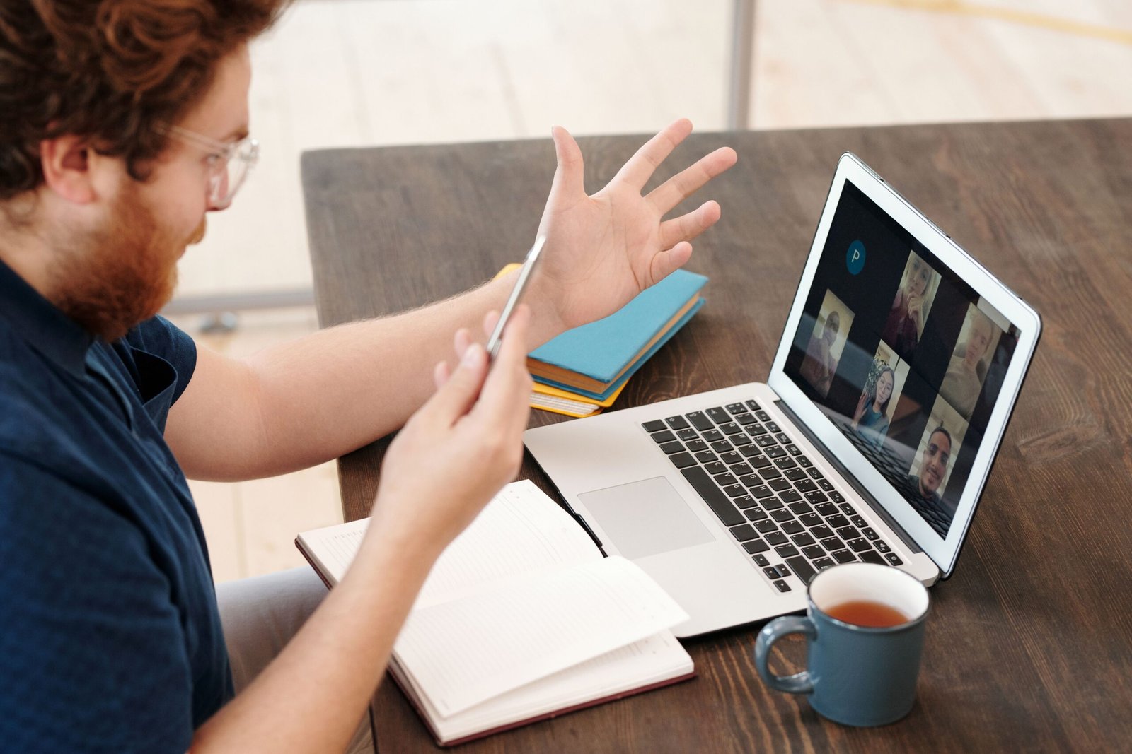 Coach hosting a live online course session